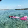 Ini Potret Ria Ricis Berenang Ala Mermaid yang Bikin Bumil Bahagia Banget