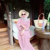 Dian Pelangi dan Suami