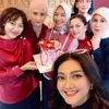 Seleb senior ngumpul rayakan ultah sahabat