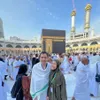 seleb umrah, seleb lakukan umrah, seleb umrah bulan ini