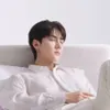 Sehun memejamkan mata