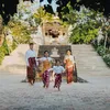 Foto Keluarga Happy Salma