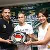 Amara dan Frans Lingua