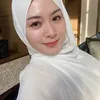 Ayana Moon Berhijab