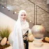 Ayana Moon Berhijab