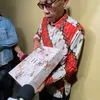Souvenir Rizky Febian dan Mahalini