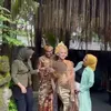Potret venna melinda yang ramai disebut sedang hamil.