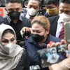 Olivia Nathania anak Nia Daniaty diperiksa