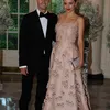 miranda kerr, miranda kerr bertunangan, miranda kerr tunangan dengan evan spiegel