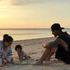 Rio Dewanto dan Keluarga