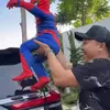 Rayyanza Jadi Spider-Man