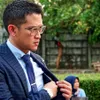 Potret Rezky Aditya yang hot daddy banget.