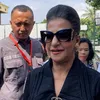 Ibu Tasya Farasya Pakai Kacamata