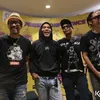 slank