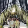 Soimah &amp; suami masuk ke tempat siraman