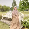Potret cantik Larissa Chou.