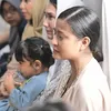 Selebgram Sarah Gibson Umumkan Hamil