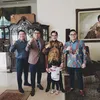 Kedekatan Hotma Sitompul dengan Cucu