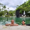 Tantowi Yahya dan istri