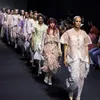 Nadya Hutagalung jalan catwalk lagi