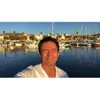 7 Potret Hugh Jackman Yang Selalu Nampak Fit