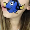 Tokoh film di bibir