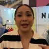 Nagita Slavina Borong Jajanan