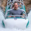 Liburan Artis Hollywood di Disneyland
