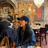 Suzy Melahap Pizza