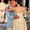 Ayah Syifa Hadju tersenyum