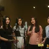 Syuting Klip Baru, Para Personel Blink Lepas Karakter Pribadi!