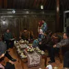 99 Cahaya di Langit Eropa