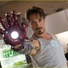 Robert Downey Jr. sebagai Tony Stark/Iron Man