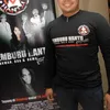 pemburu hantu