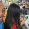 Ardi Bakrie makan di pinggir jalan