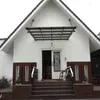 Rumah Lapangan Golf