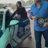 Nia Ramadhani dan Ardi Bakrie Nebeng Polisi