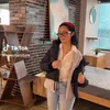 Gaya Gisela Cindy yang Kini Kerja Kantoran di Toko Furniture