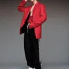 Idol Korea yang Mengenakan Baju Merah