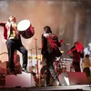 penampilan seru Arcade Fire