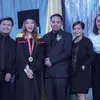 Graduation Anneth Delliecia