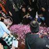 Anwar BAB menangis kenang kebaikan Mpok Alpa
