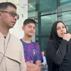 Fairuz A Rafiq &amp; Sonny Septian umrah sekeluarga