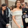 Raisa pakai dress cantik