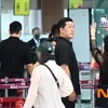 Mingyu SEVENTEEN  di Bandara Gimpo