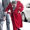 G-Dragon Pakai Bathrobe di Bandara