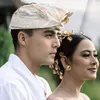 Selebritis Ini Pilih Menikah dengan Adat Bali