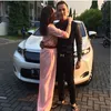 hadiah mobil, seleb diberi hadiah mobil