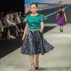 Potret jebolan LIDA dan DA jadi model.