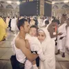 seleb umrah, seleb ajak anak umrah